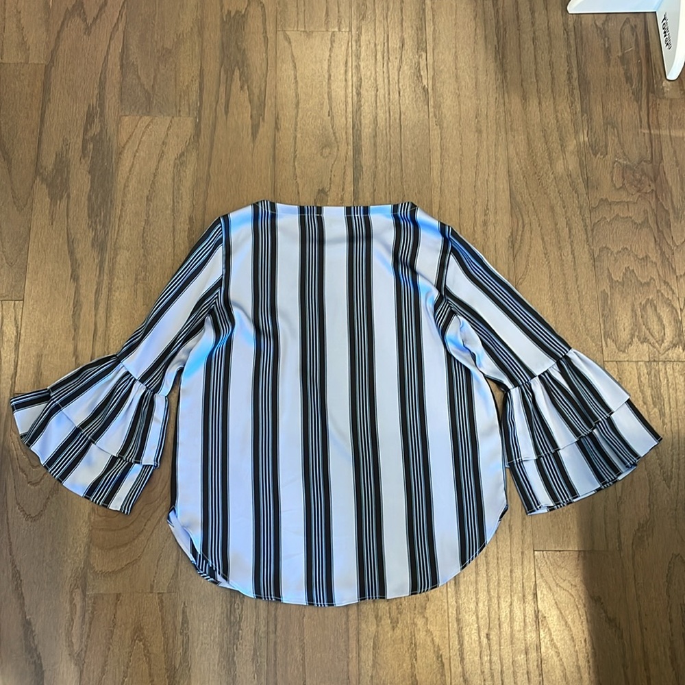 LOFT Petite Blue Striped Bell Sleeve Blouse - Size XSP - Picture 2 of 8